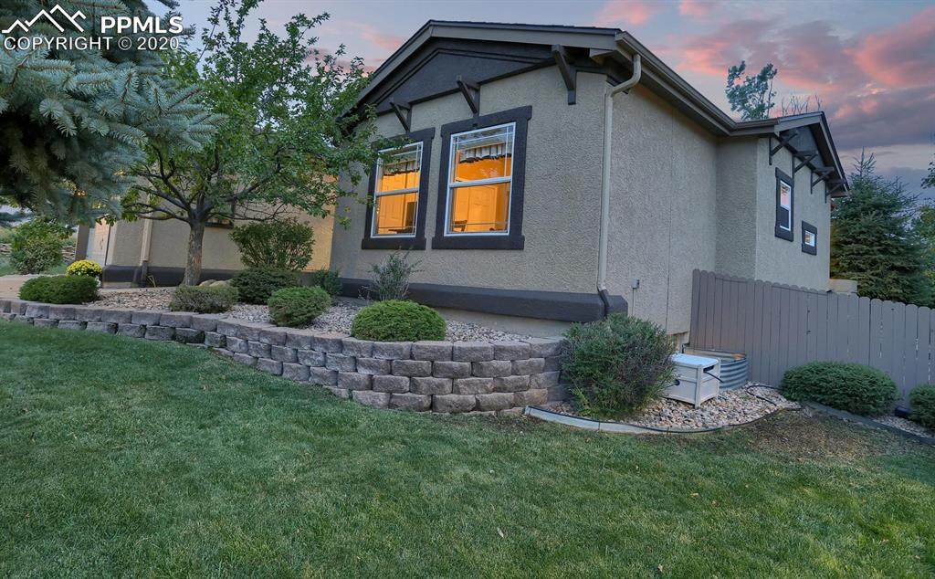 9530 Hollydale Court - Photo 1