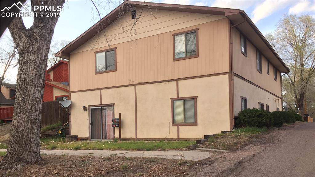 1512 Pikes Peak Avenue - Photo 1