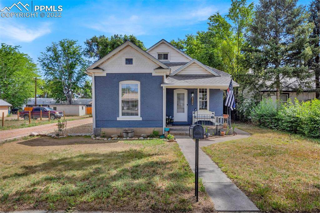 614 3rd Street - Photo 1