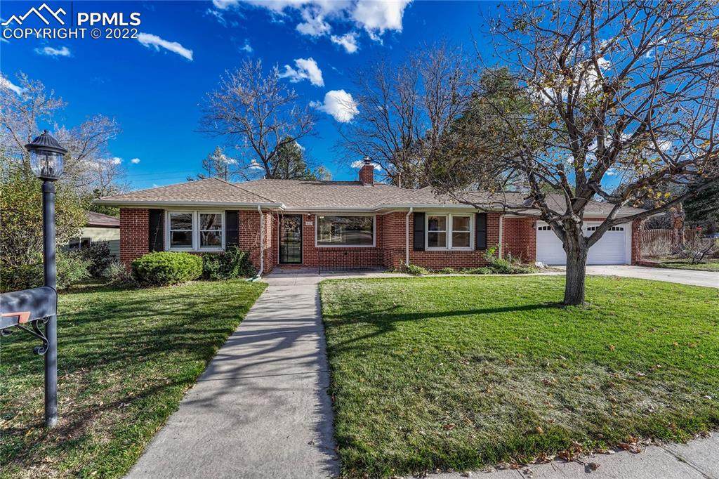 617 Three Eagles Street - Photo 1