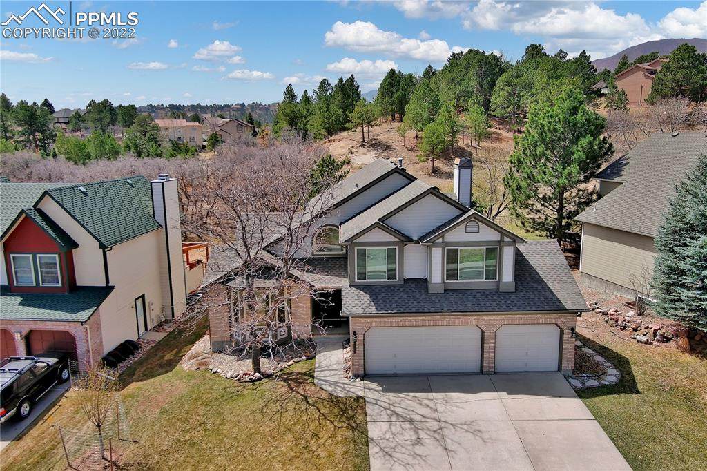 2375 Kittridge Avenue - Photo 1