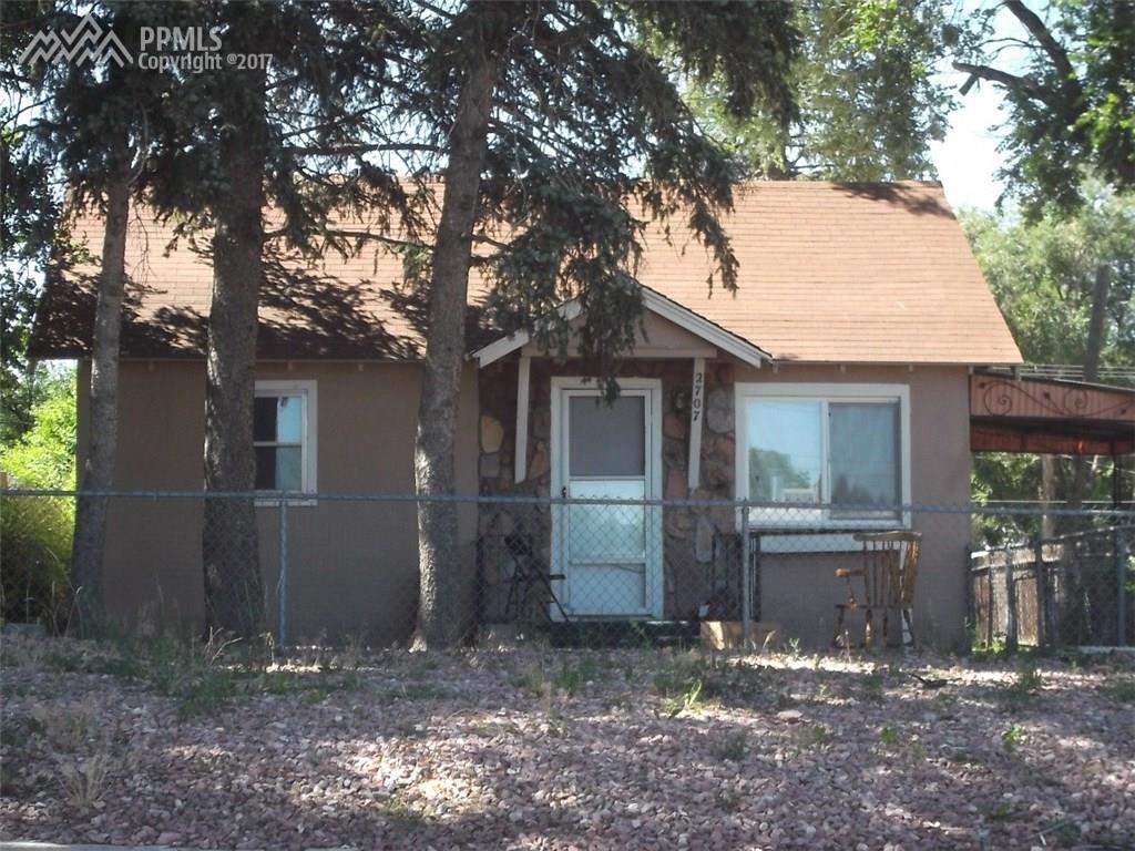 2707 Monument Street - Photo 1
