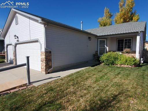 7466 Willowind Drive - Photo 1