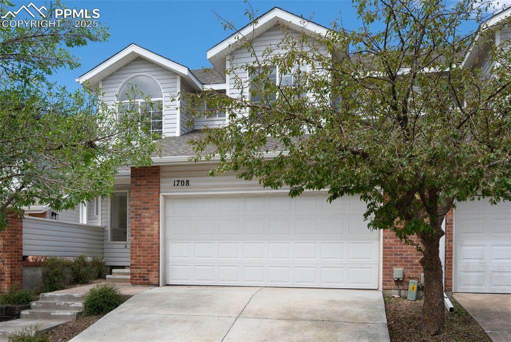1708 Victorian Point - Photo 1