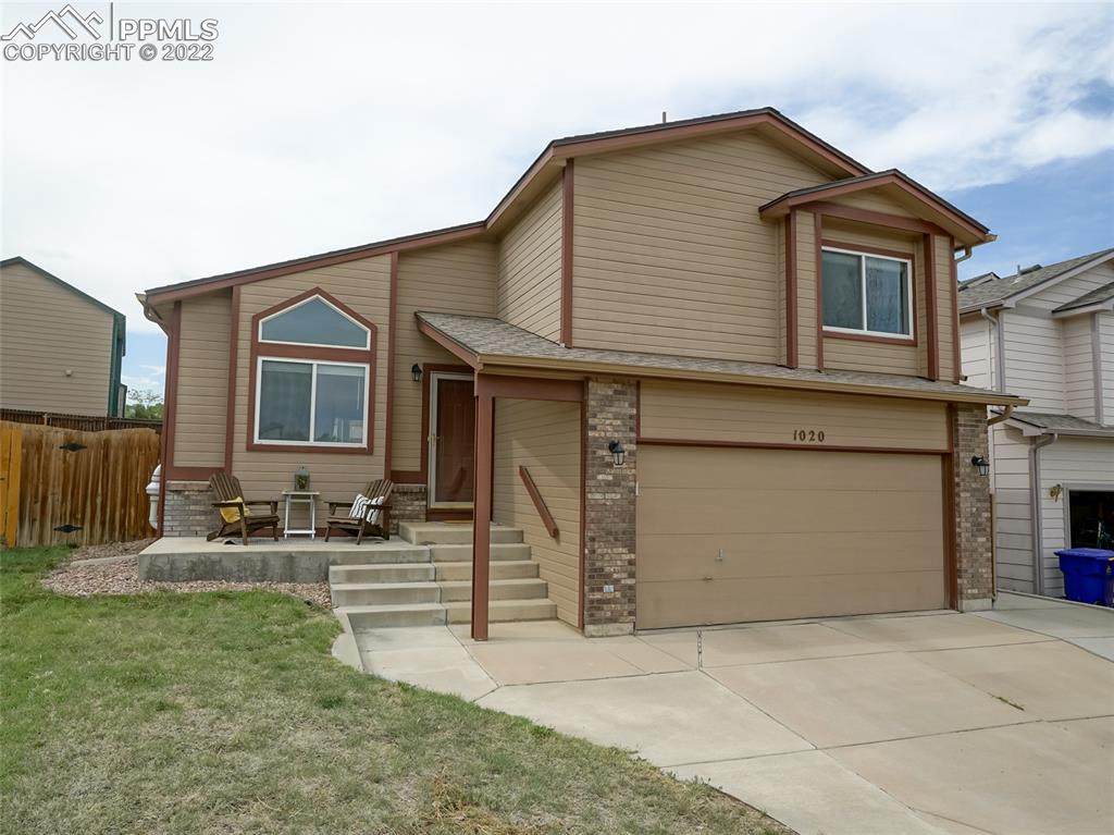 1020 Lords Hill Drive - Photo 1