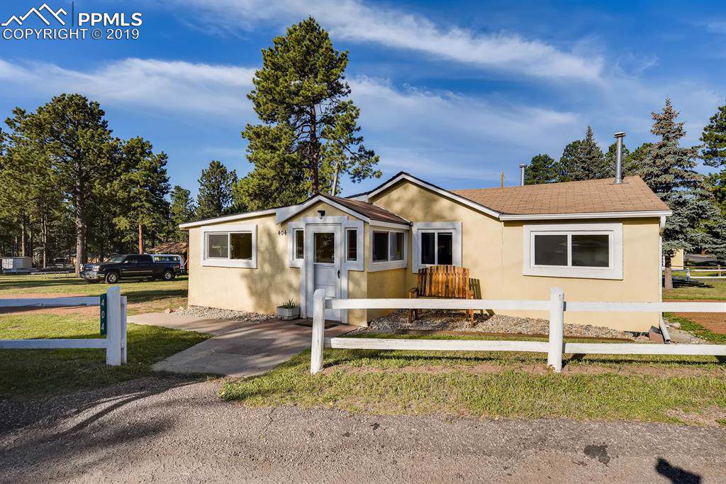 404 Scott Avenue - Photo 1