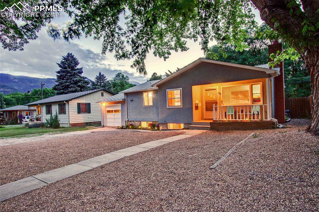 302 31st Street - Photo 1