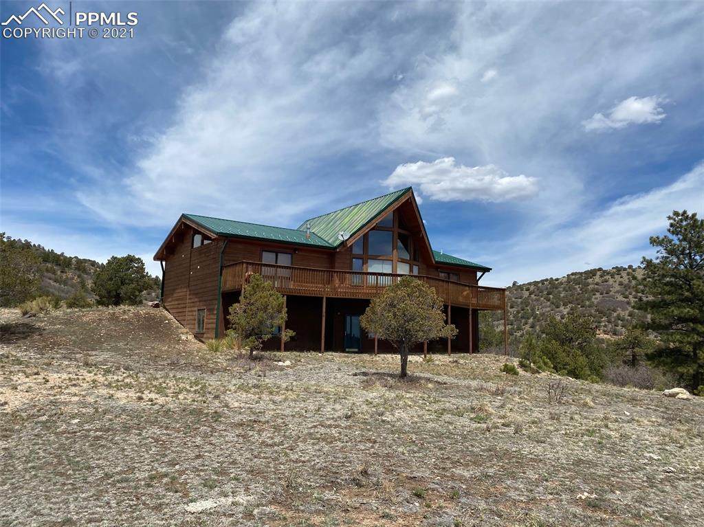 225 Canterbury Court - Photo 1