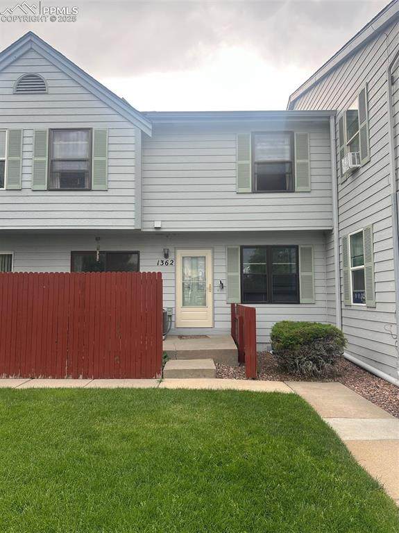 1362 Firefly Circle - Photo 1