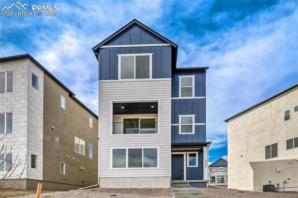 1723 Keystone Crest Lane - Photo 1