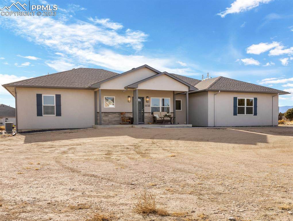 1132 Mountainside Place - Photo 1