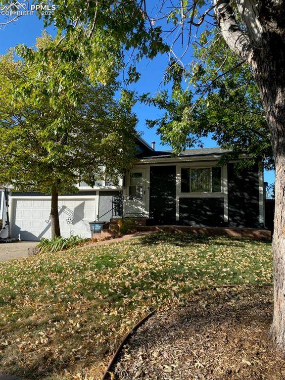 870 Badger Drive - Photo 1