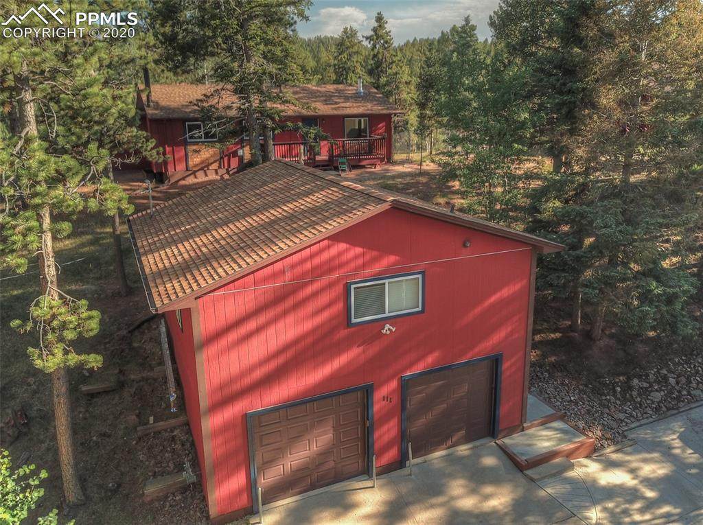 111 Pine Ridge Avenue - Photo 1