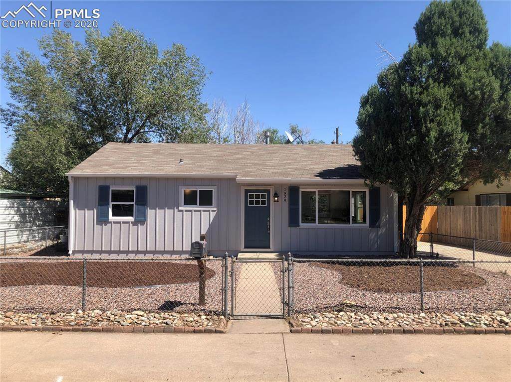 1929 Hancock Avenue - Photo 1