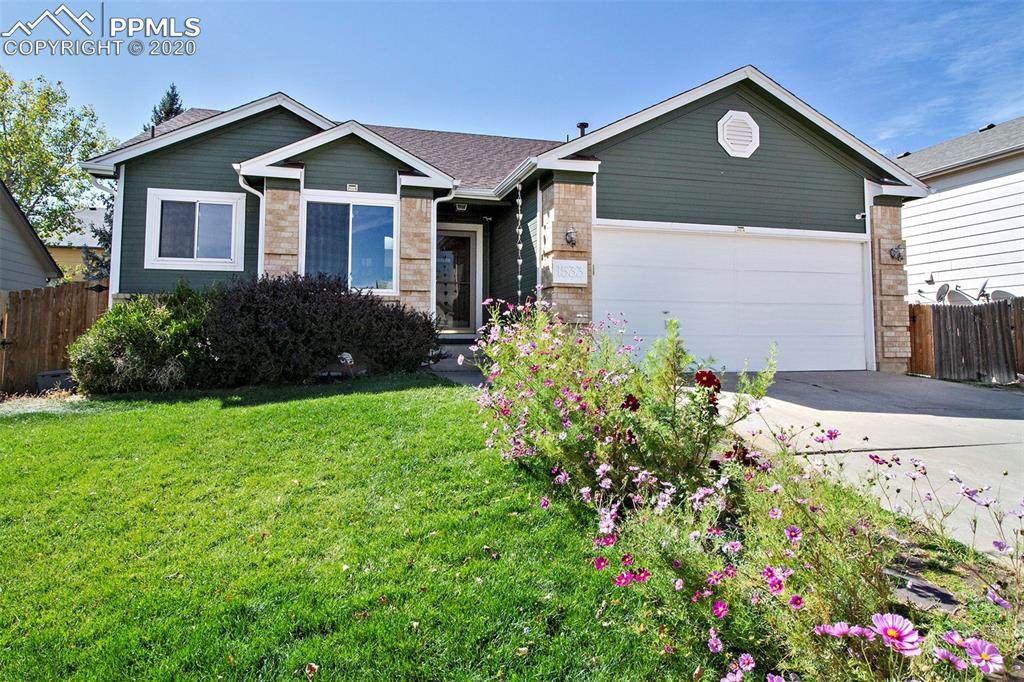 1533 Canoe Creek Drive - Photo 1