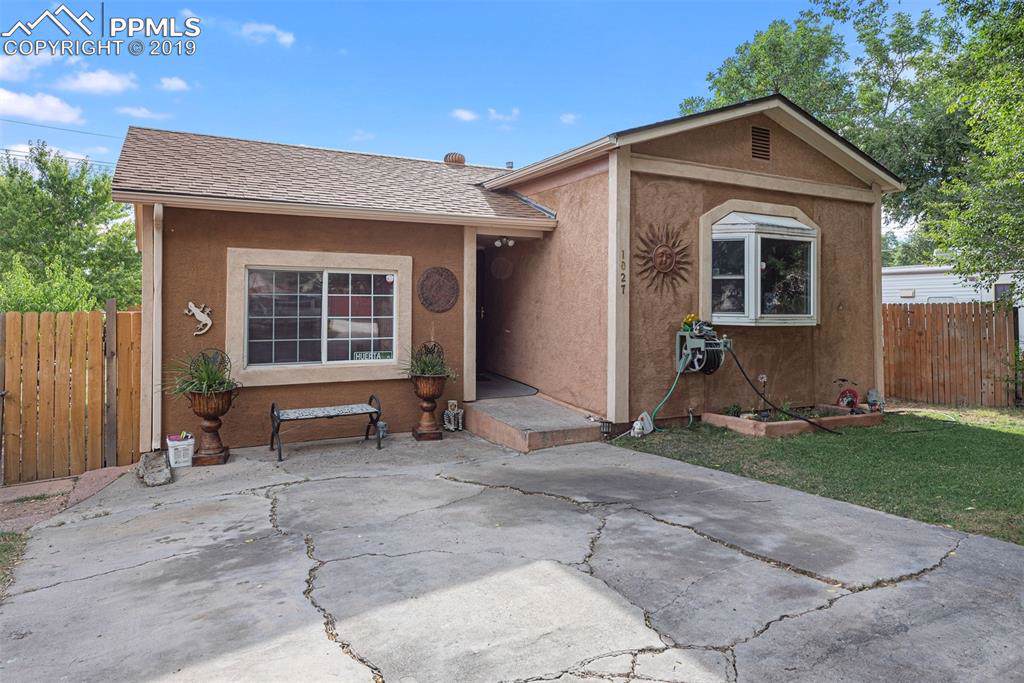 1027 Arch Street - Photo 1