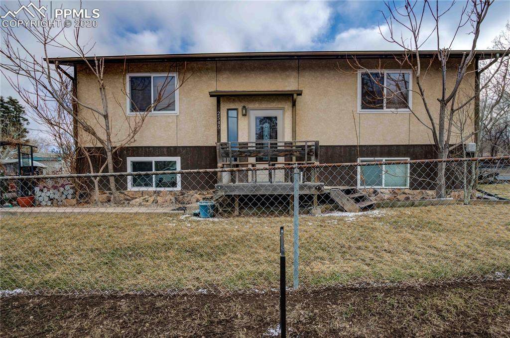 2545 Wheeler Avenue - Photo 1