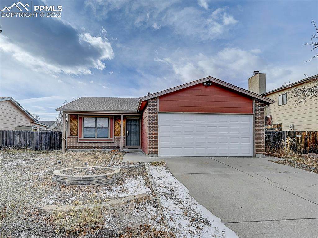 5830 Pemberton Way - Photo 1