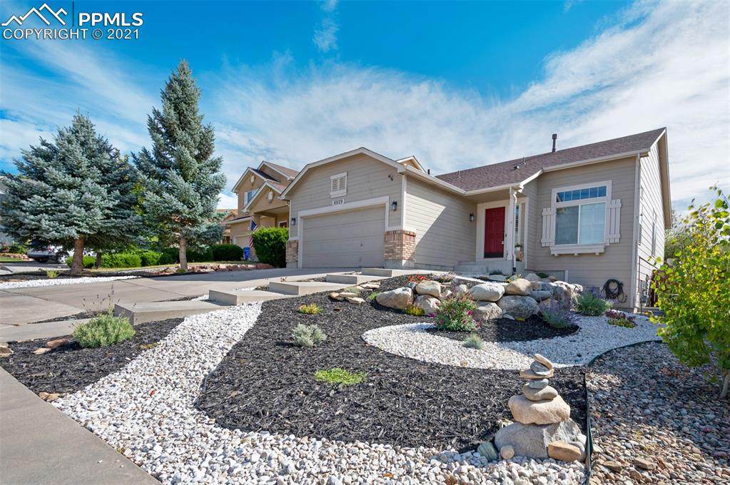 4919 Little Wolf Court - Photo 1
