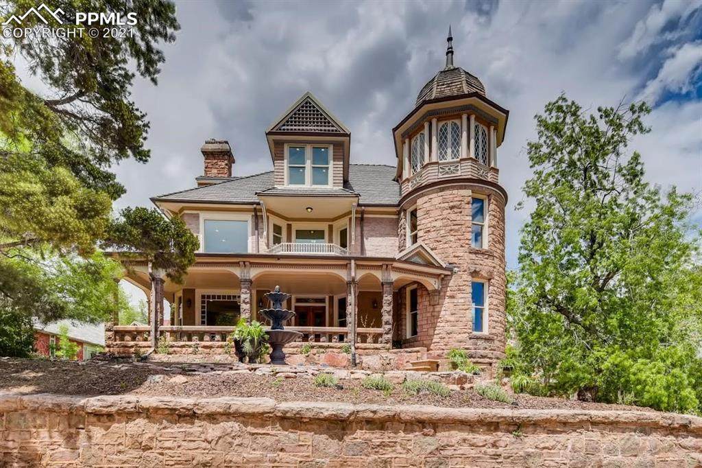 2 Grand Avenue - Photo 1