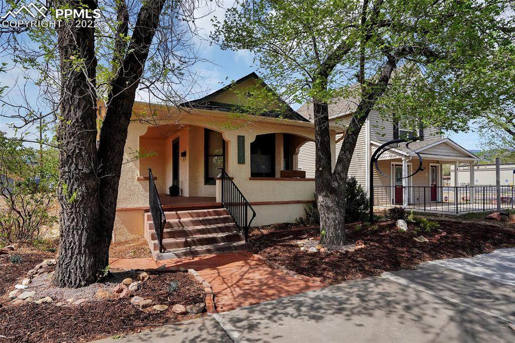 1127 Colorado Avenue - Photo 1