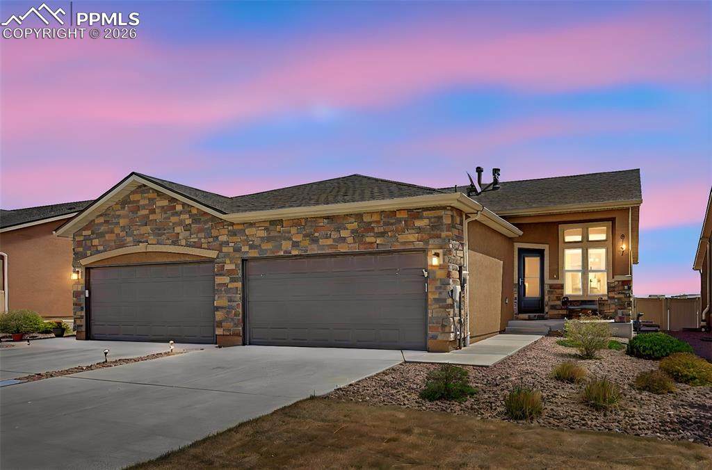 8167 Mockorange Heights - Photo 1