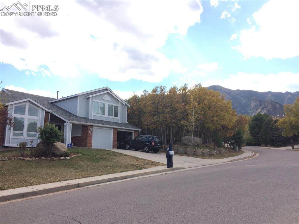 65 Lowick Drive - Photo 1