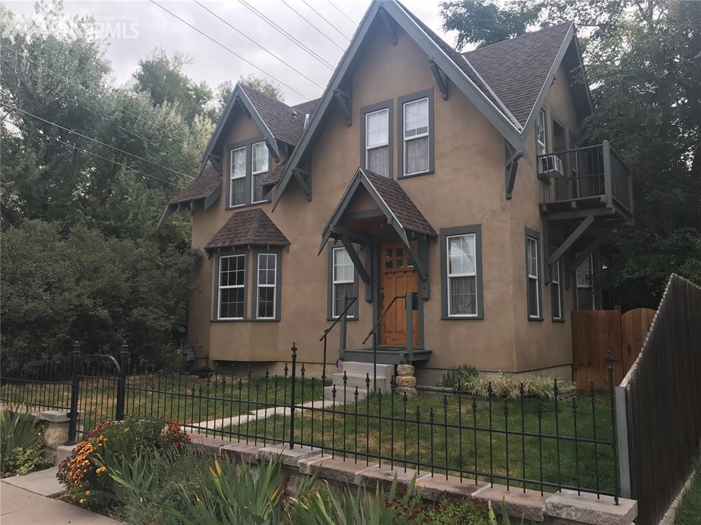 213 El Paso Street - Photo 1