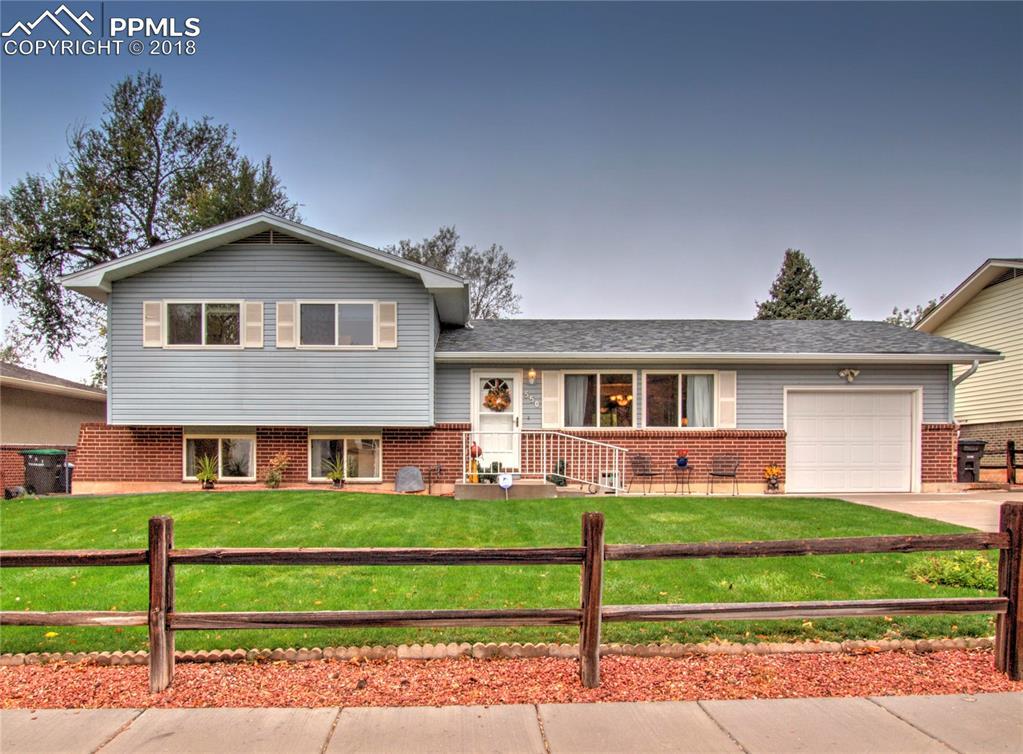 550 Raemar Drive - Photo 1