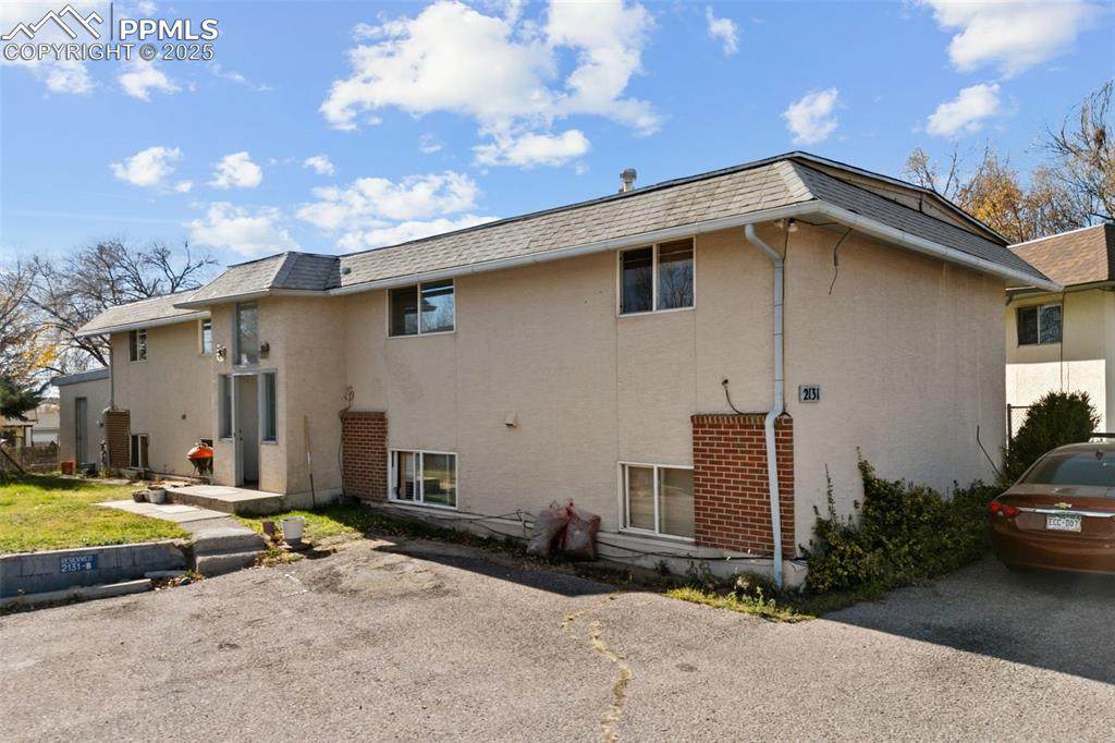 2131 Preuss Road - Photo 1