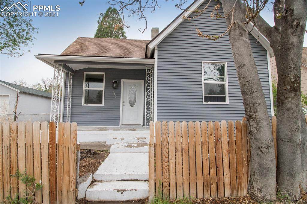 220 Henkle Place - Photo 1