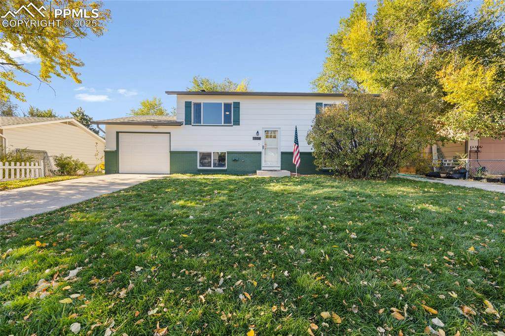 1556 Willshire Drive - Photo 1