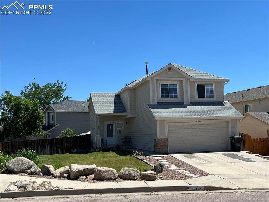 912 Legend Oak Drive - Photo 1