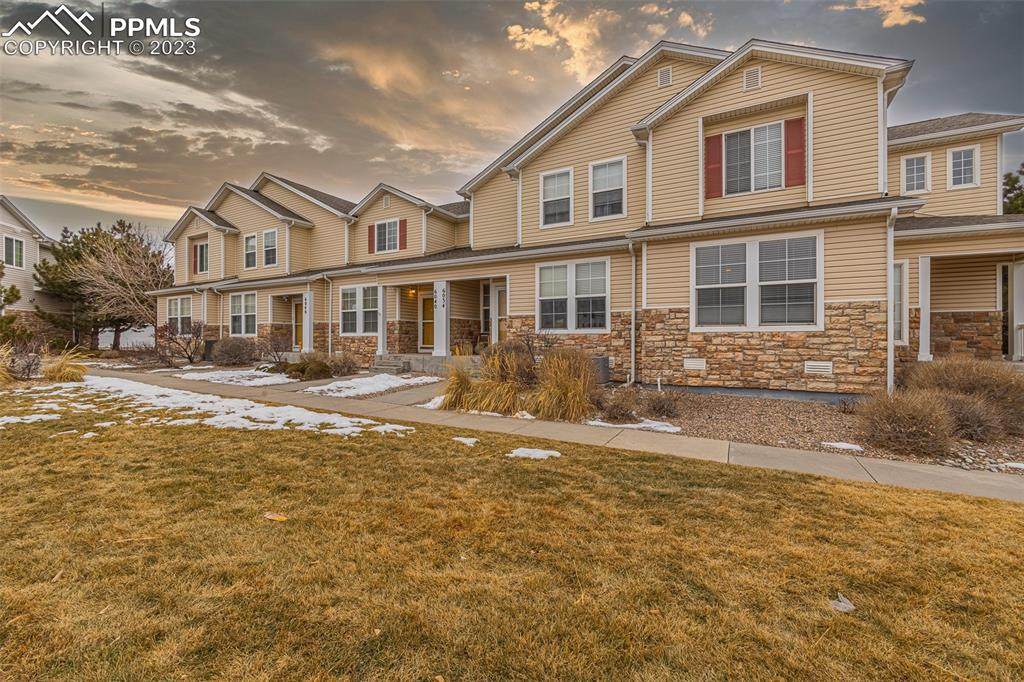6040 Sierra Grande Point - Photo 1