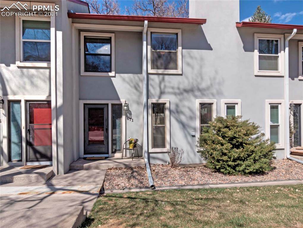 671 Shooks Lane - Photo 1