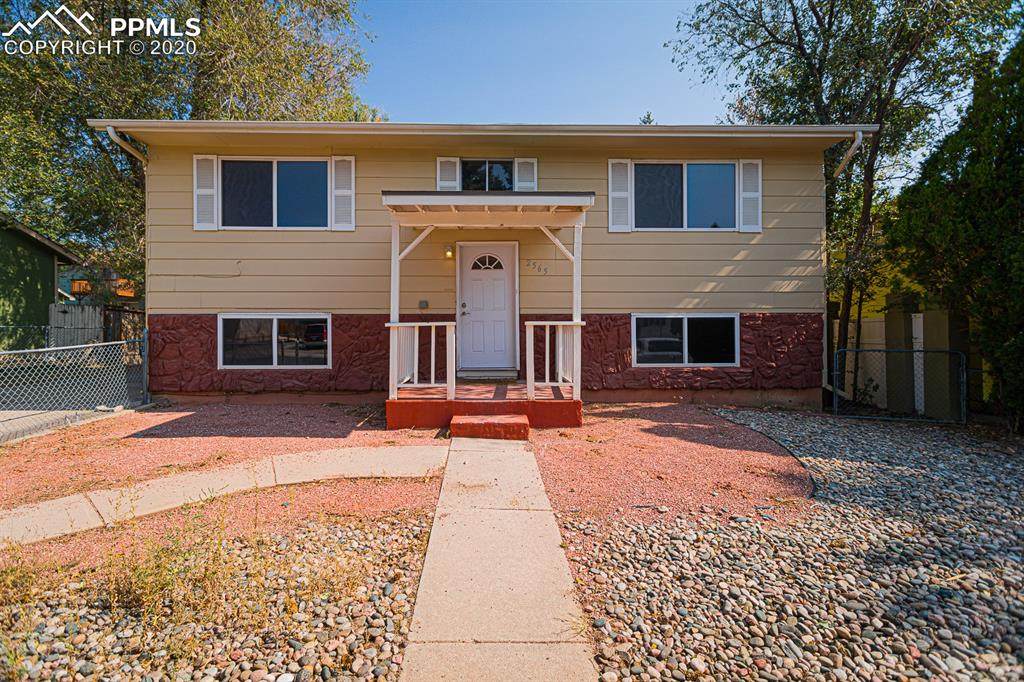 2565 Nadine Drive - Photo 1