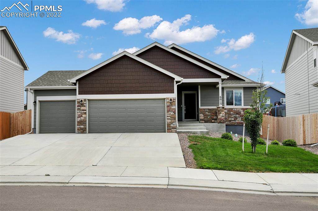 6013 Nash Drive - Photo 1