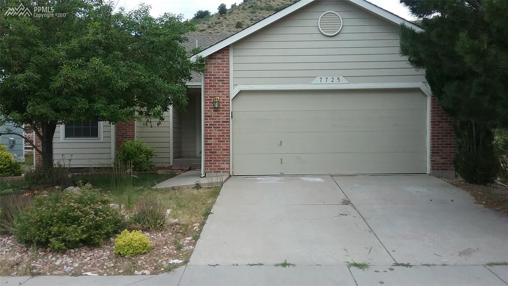 7725 Julynn Road - Photo 1
