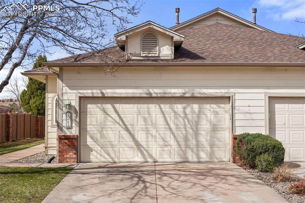 1244 Samuel Point - Photo 1