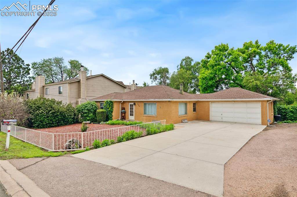 305 Brookside Street - Photo 1