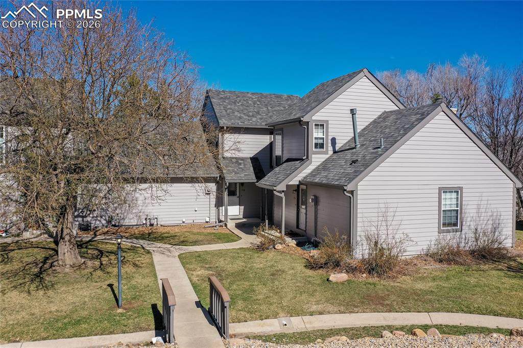 316 Cobblestone Drive - Photo 1