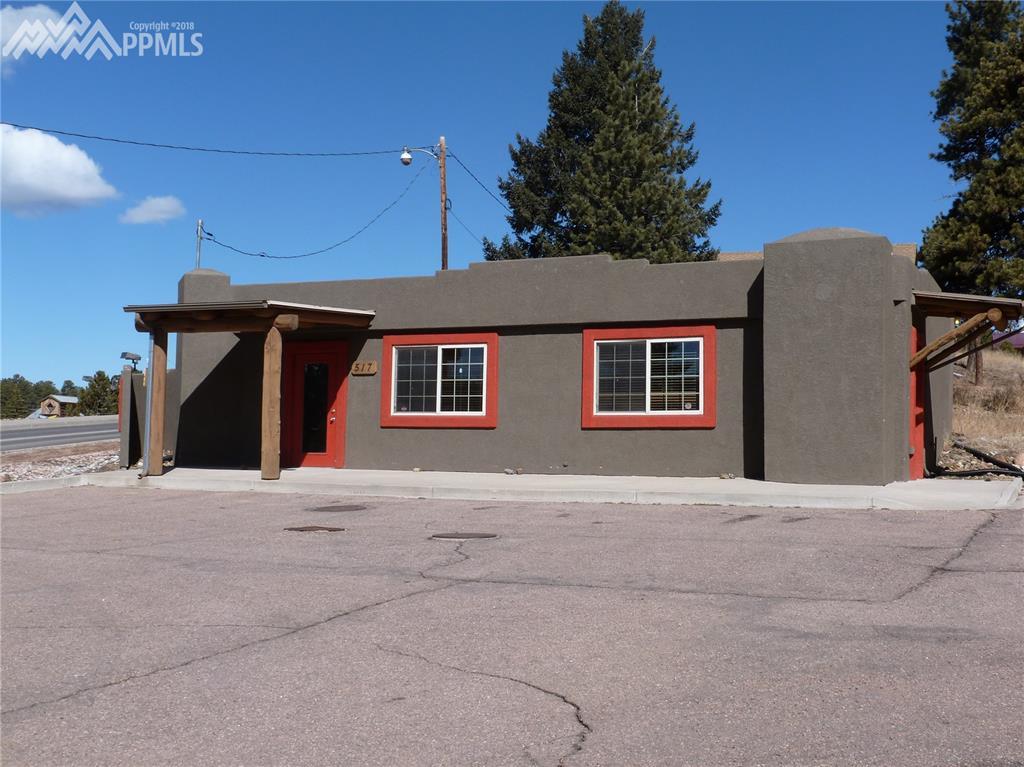 517 Baldwin Street - Photo 1