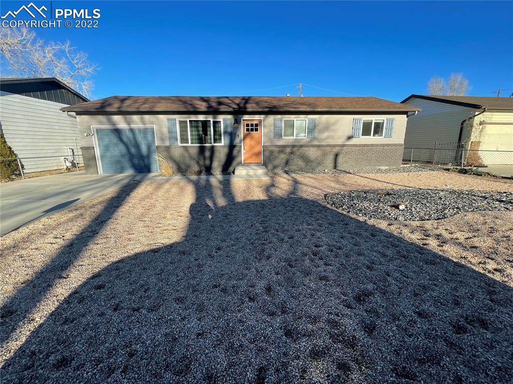 1069 Maxwell Street - Photo 1