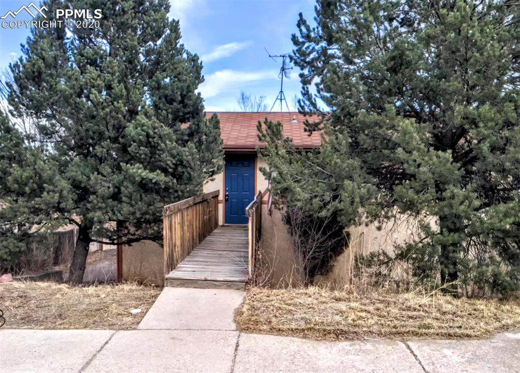 1221 Chestnut Street - Photo 1