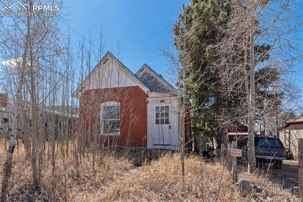532 Eaton Avenue - Photo 1