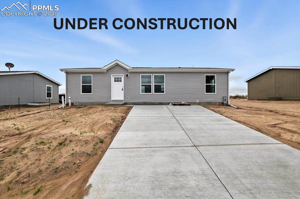 23585 Jayhawk Avenue - Photo 1