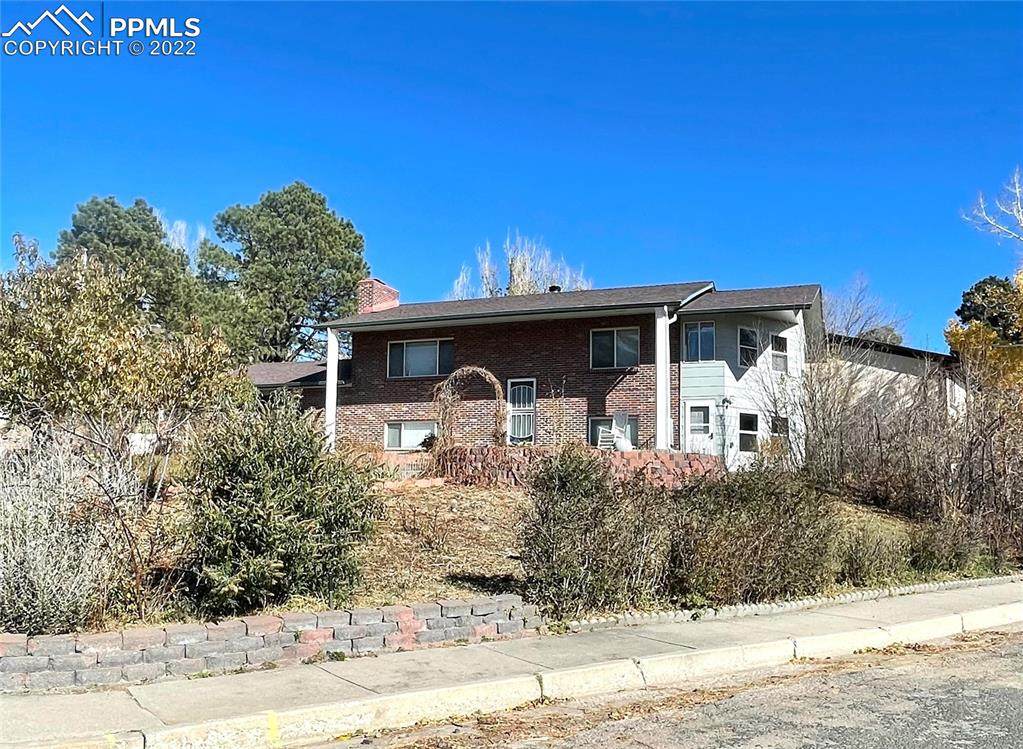 3930 Alemeda Circle - Photo 1