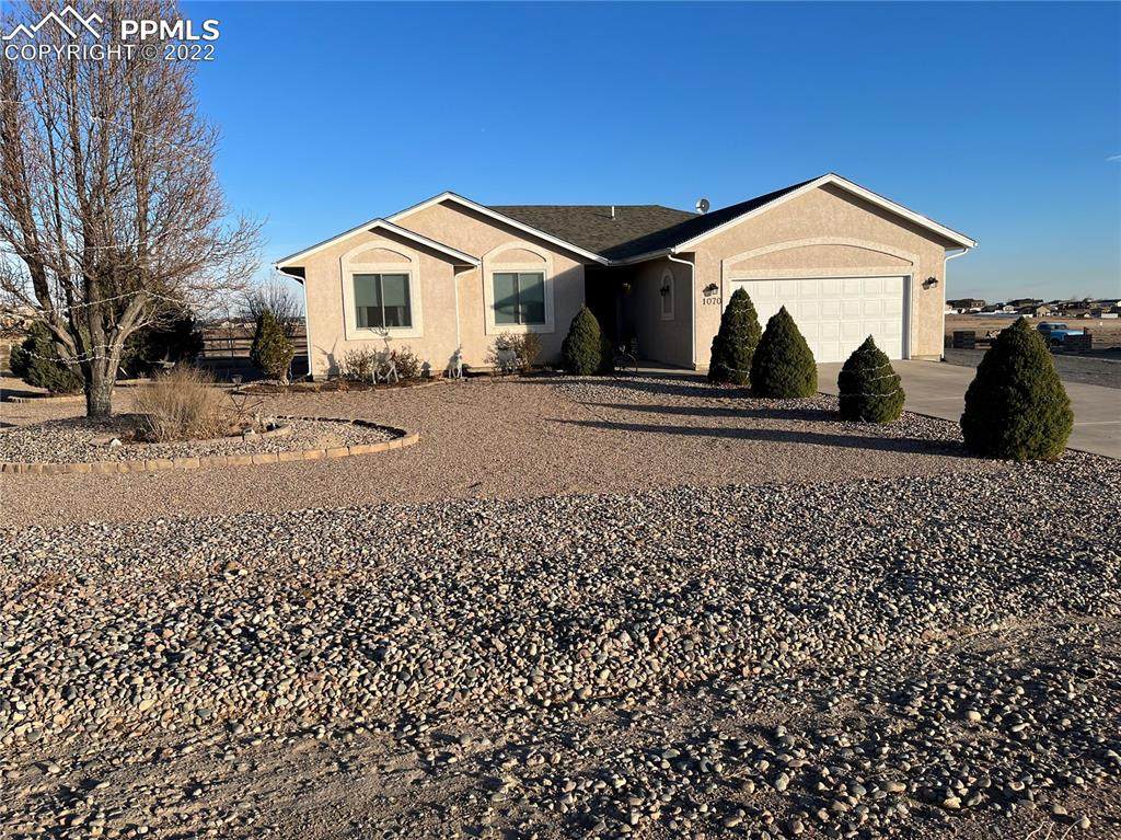 1070 Avenida Del Oro E - Photo 1