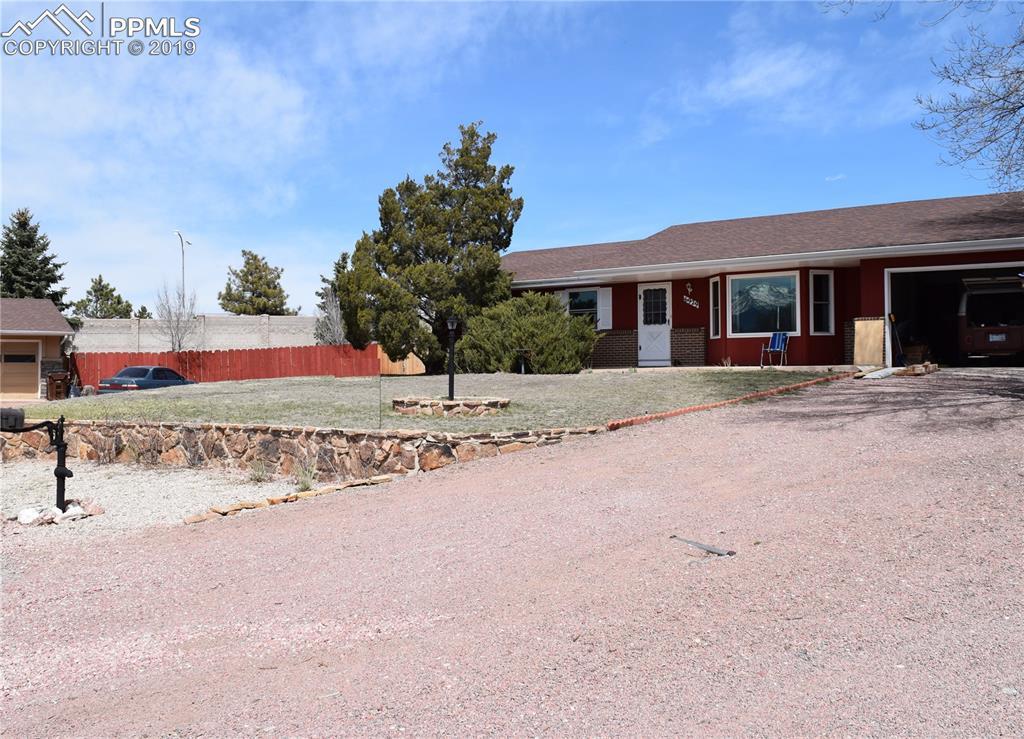 6929 Rosewood Circle - Photo 1