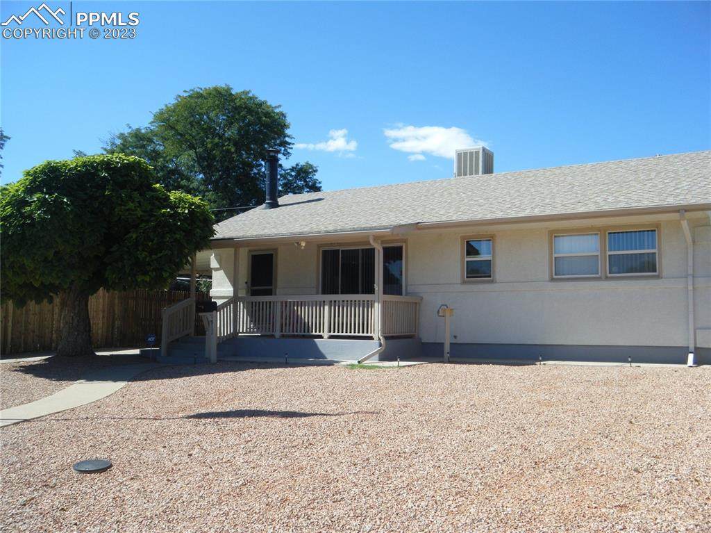 1911 Driftwood Lane - Photo 1